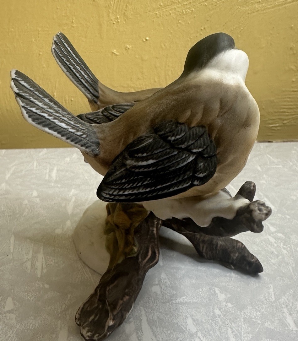 HOMCO 1991 Masterpiece Porcelain “Chickadees” Figurine-Birds on Snowy Branch