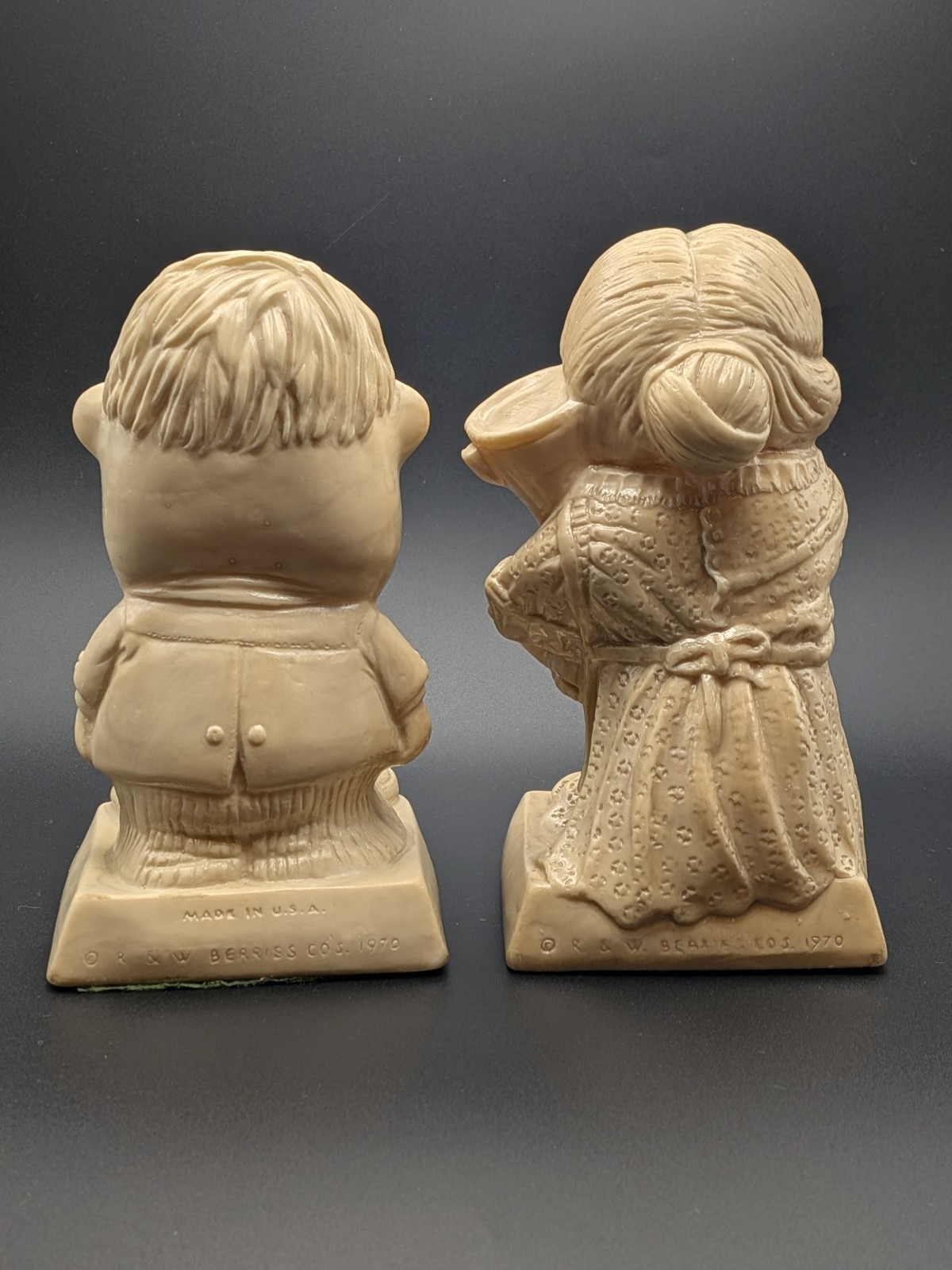 Vintage 1970 R & W Berries Russ Wallace Figurines World’s Best Mom&Dad 6″ T