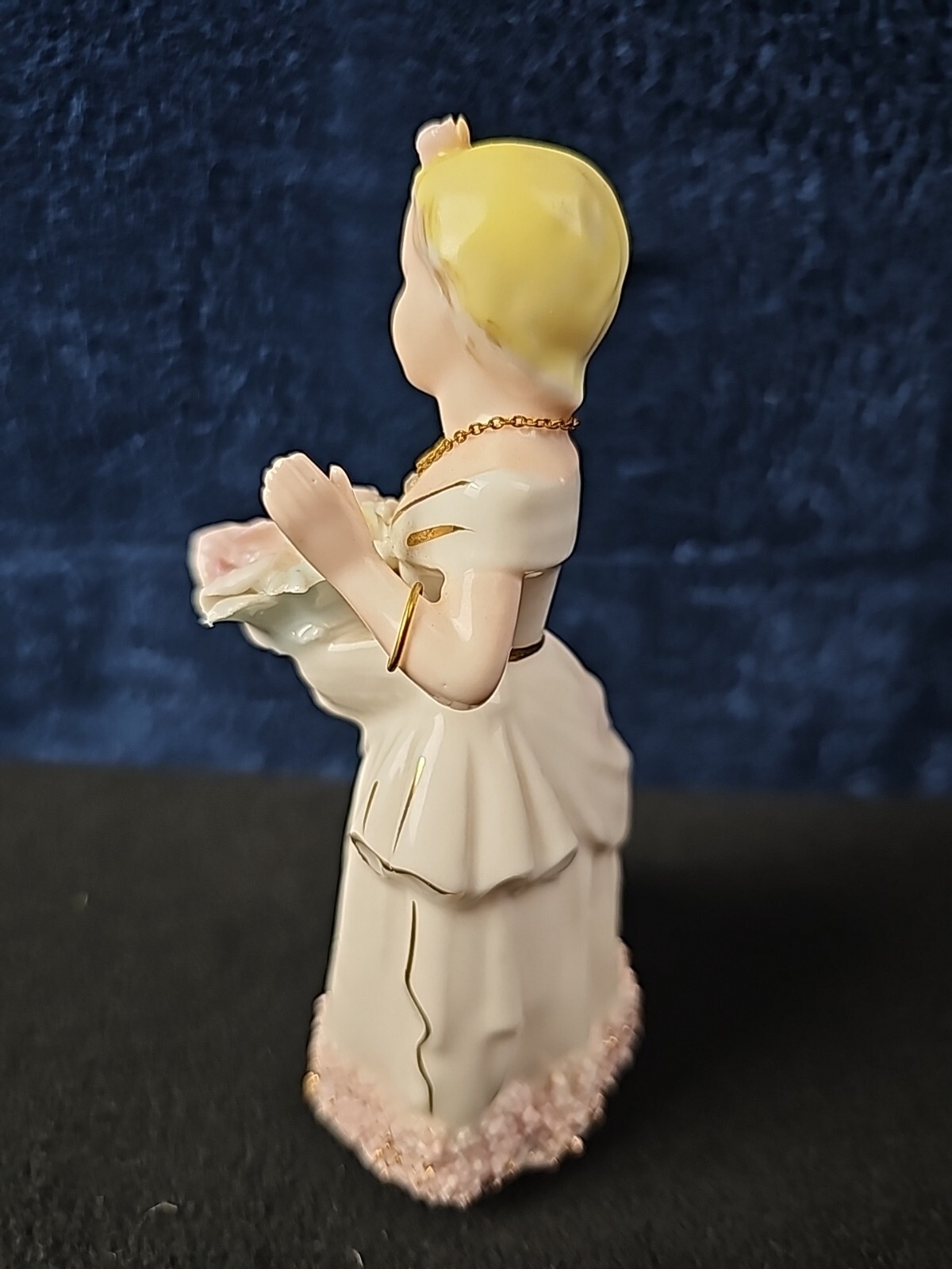 Vintage Napco Figurine #164305 Blond Girl Pink Roses Spaghetti Trim Jewels Japan