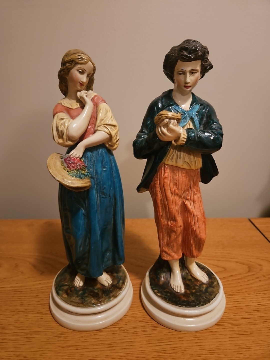 ANTIQUE ITALIAN BORGHESE CHALKWARE PLASTER BOY & GIRL COUPLE COLORFUL FIGURES