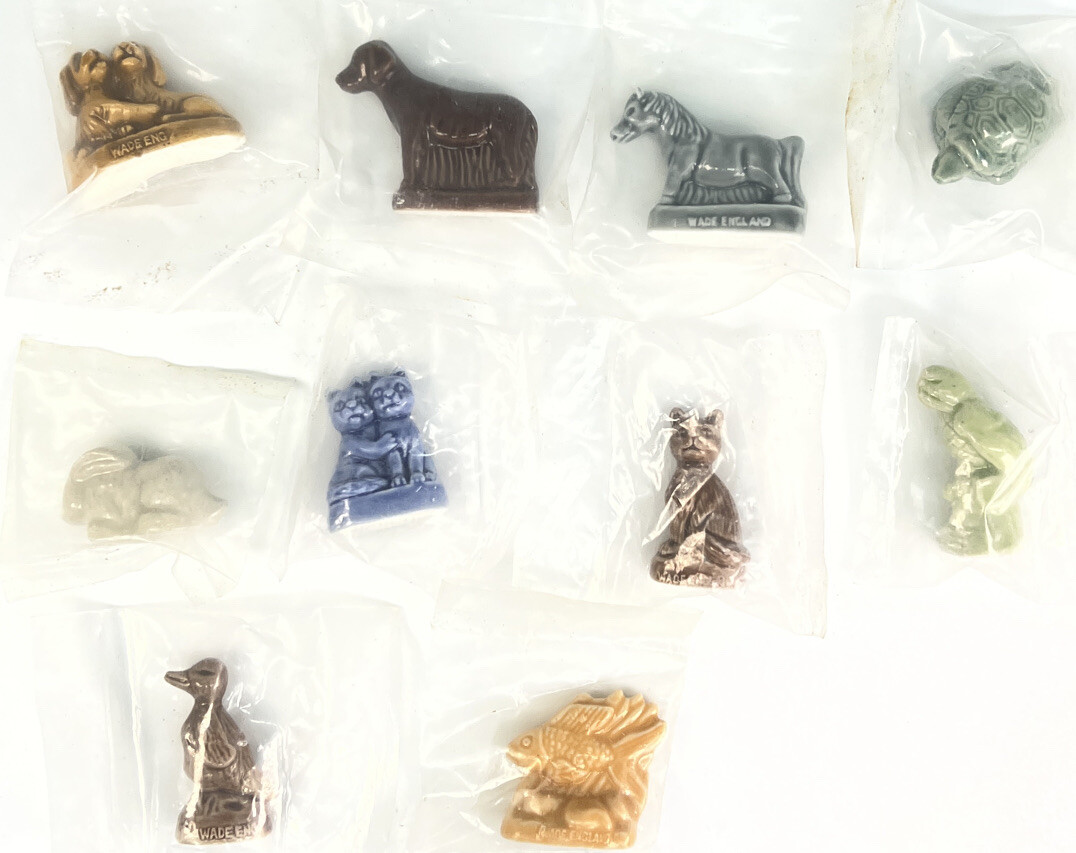 Vintage Wade Red Rose Tea Figurines England PET SHOP Complete Set Of 10 New