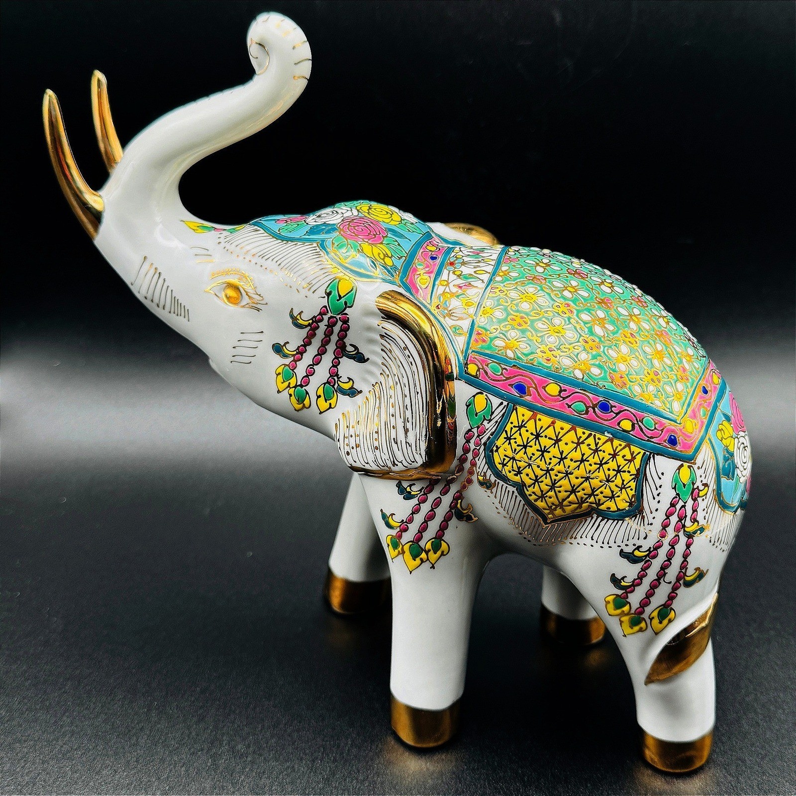 Hand Painted Thailand Porcelain Elephant CSD Commando Presentation Box Rare