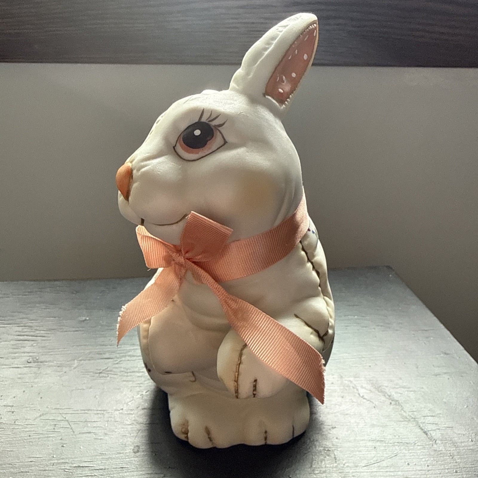 VTG 1987 LEFTON Bunny Rabbit Figurine Quilted Floral Patchwork PeachCeramic 6.5″