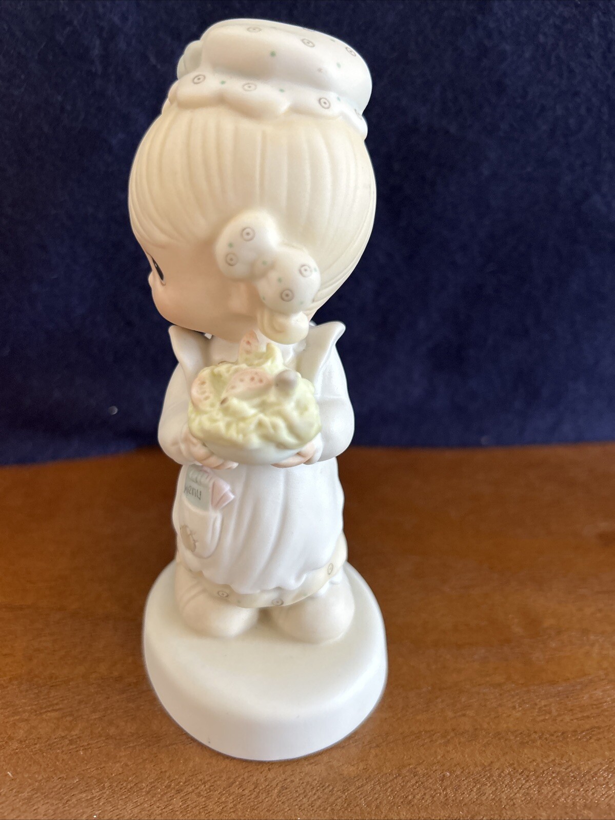 1981 Enesco Jonathon & David E-7157 Precious Moments “There is joy in serving