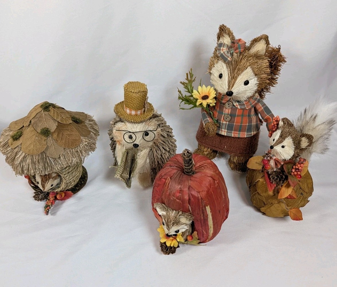Lot of 5 Straw Woodland Animal Figurines Hedgehogs, Squirrels – Fall Decor
