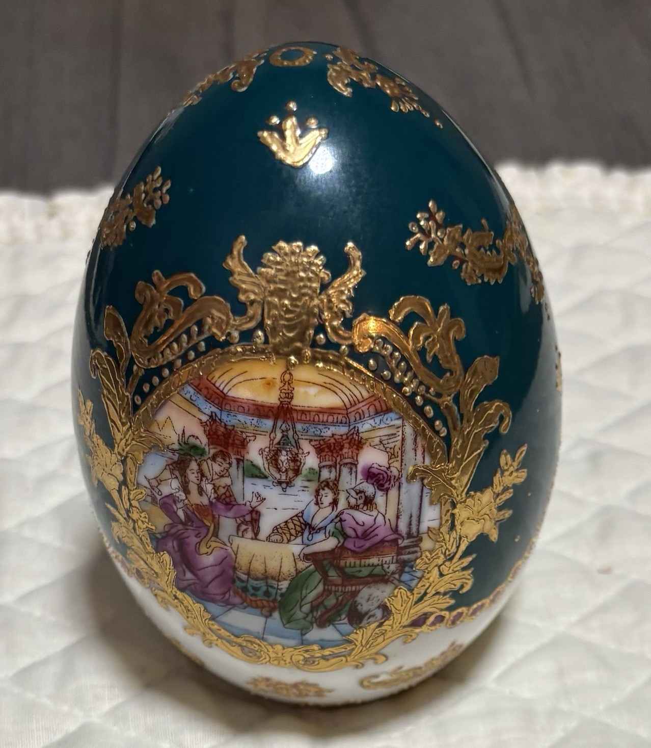 Vintage vecceli Italy fine porcelain egg trinket box ornate green gold 4.5”