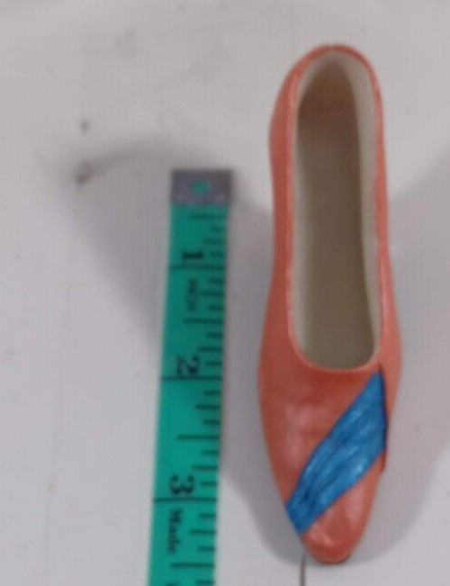 pink heal with blue stripe resin minature