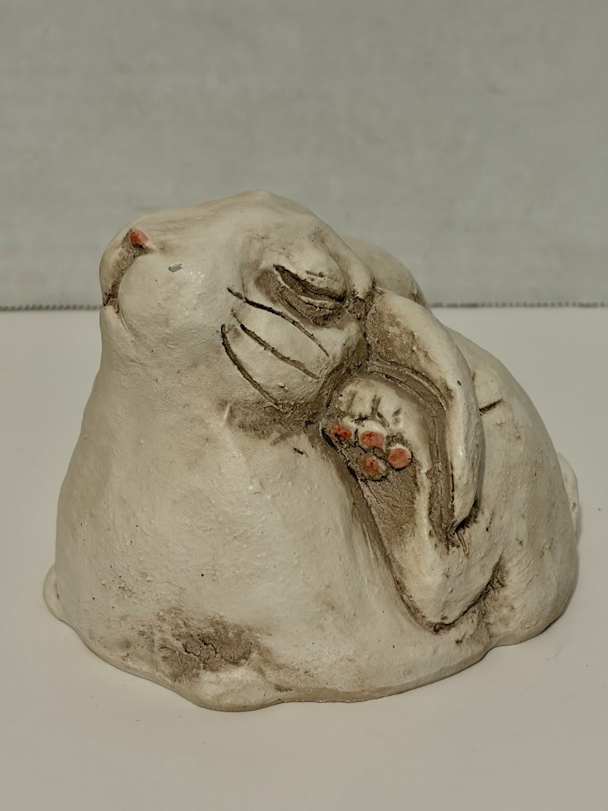 2012 STONE BUNNY INC TELLE M. STEIN SMALL RABBIT FIGURINE/GARDEN STATUE Figurine