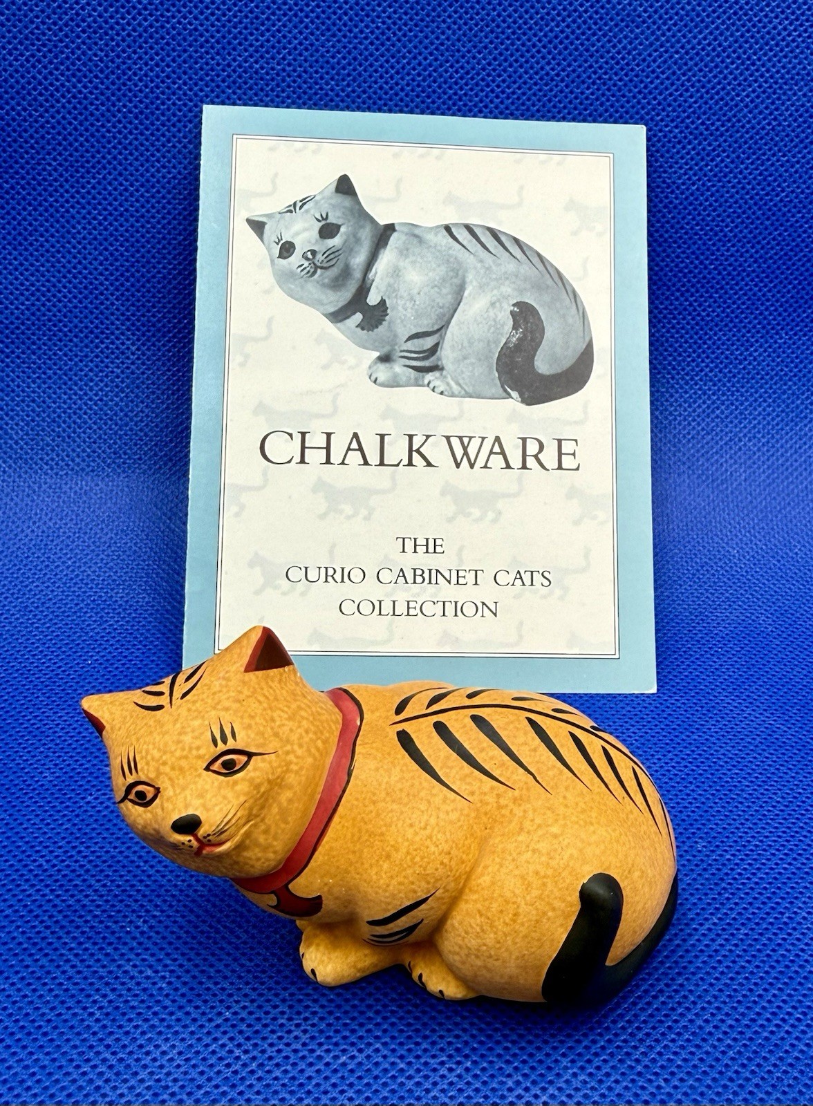 Franklin Mint Curio Cabinet Cat Figurine Chalkware 3.5 x 2” Vintage 1986
