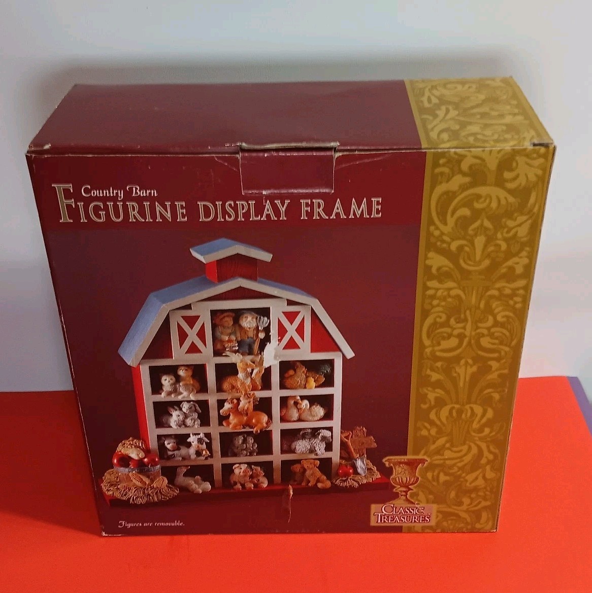 Red Wood Country Barn Display Shadow Box Hang Or Sit On Shelf Animals & Farmers