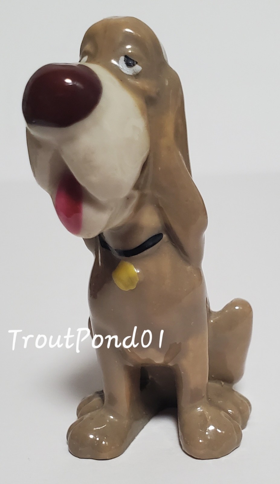 Wade Whimsies Disney Hat Box Figurine Lady and the Tramp TRUSTY Bloodhound Dog D
