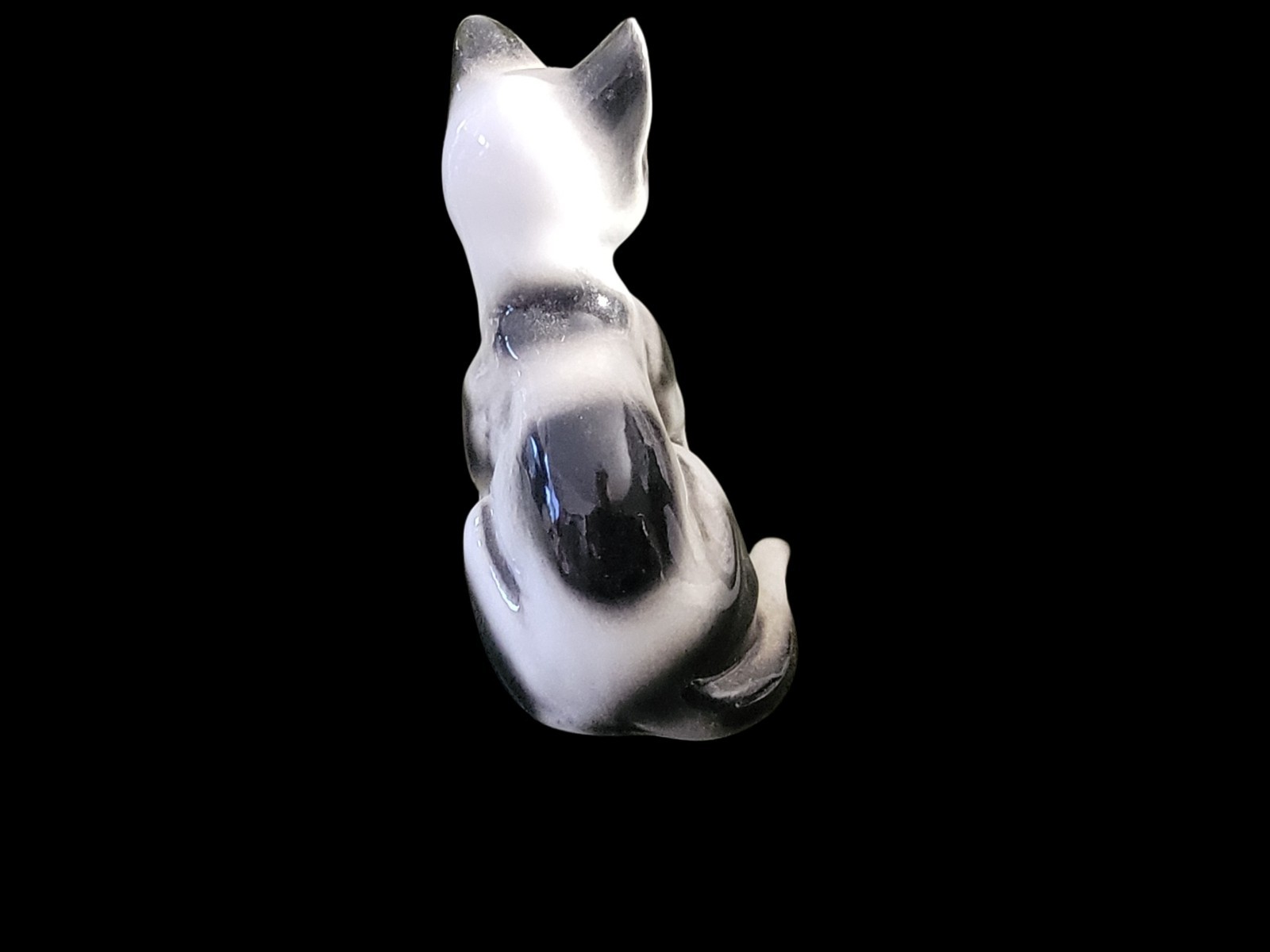 Danbury Mint Cats of Character “OUCH ” Porcelain Cat Figurine