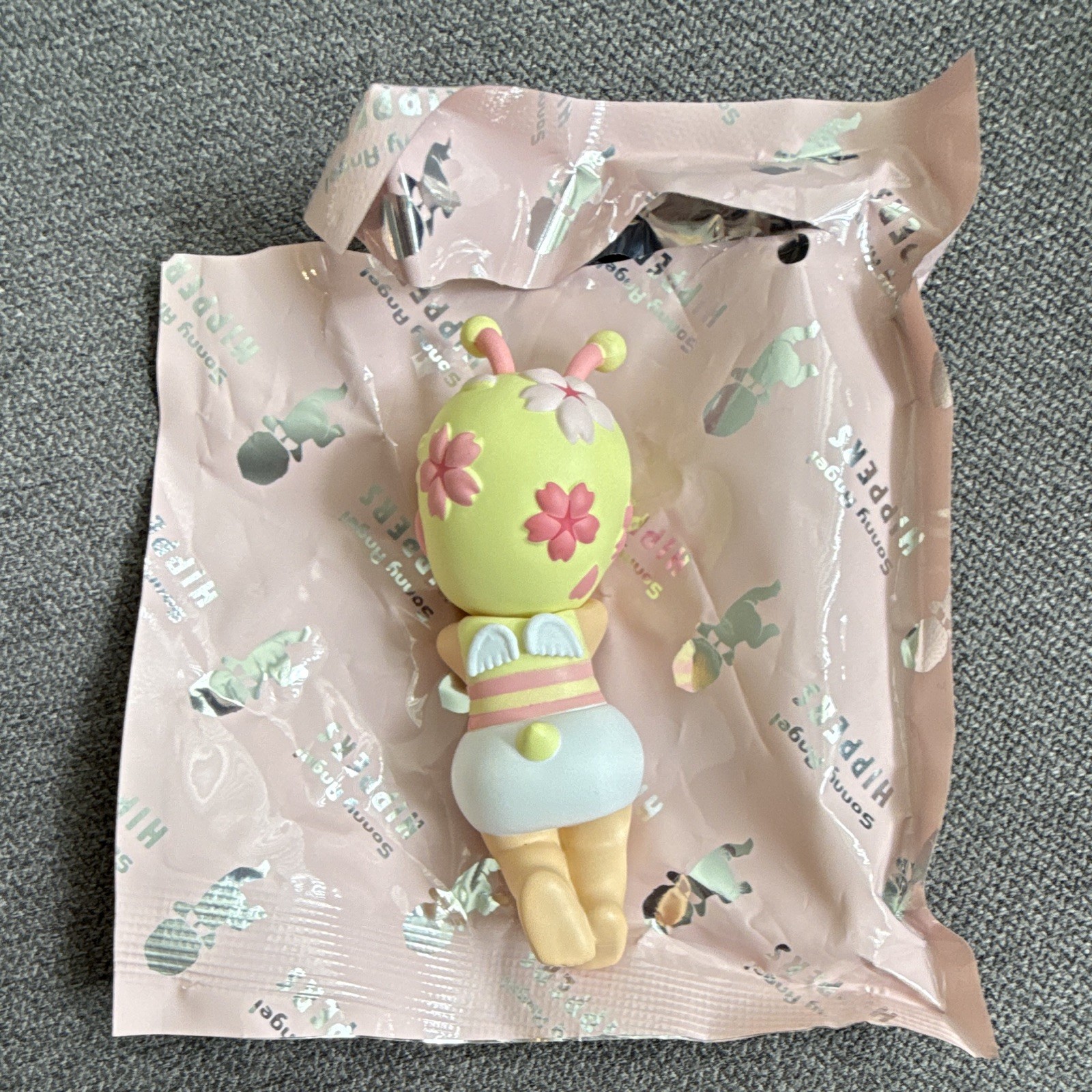 Sonny Angel HIPPERS Secret Honey Bee Figurine Unboxed
