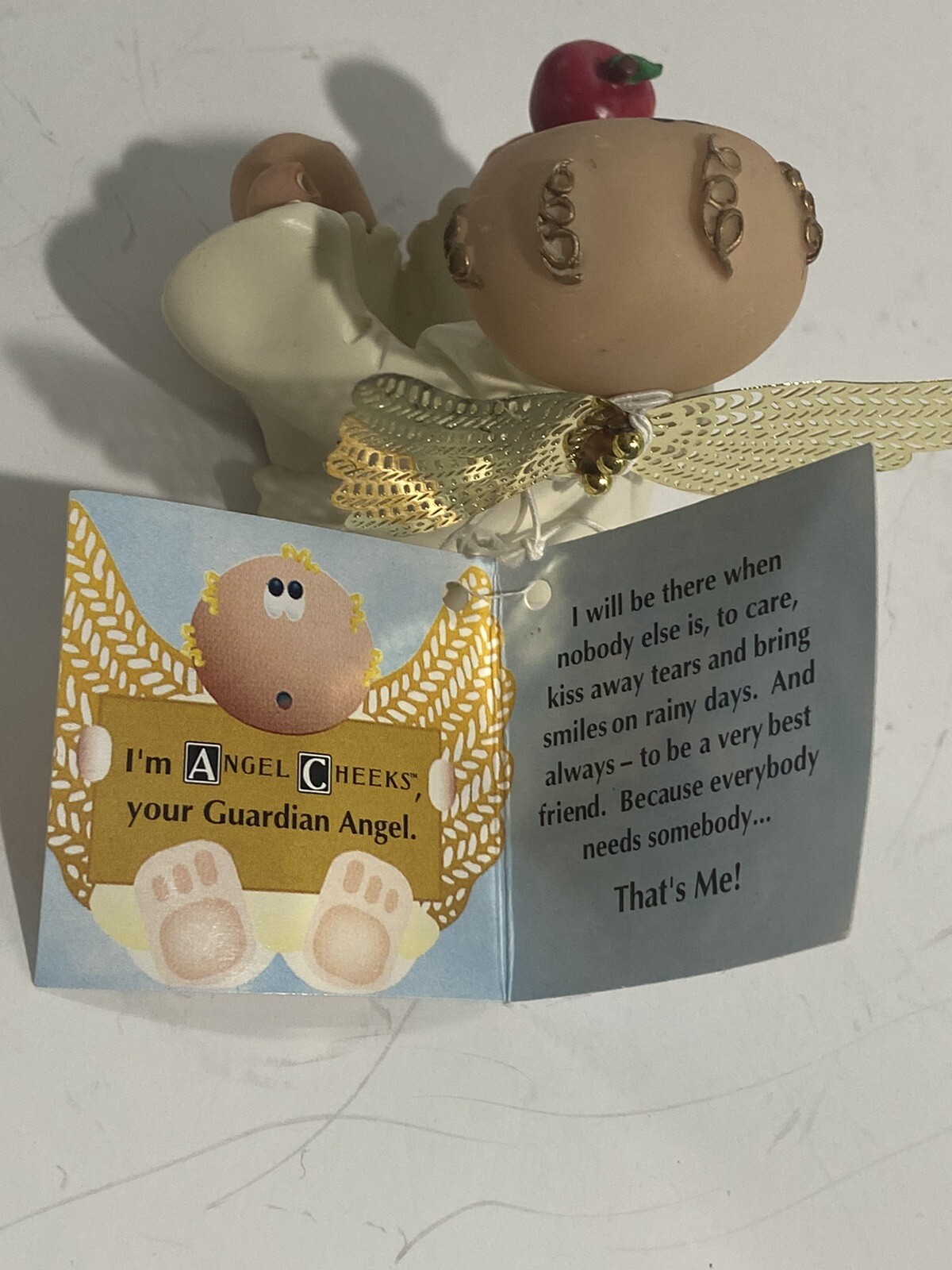 Guardian Angel “Angel Cheeks” 2001 Figurine 2”x 2” Russ Gold Wings Apple Friends
