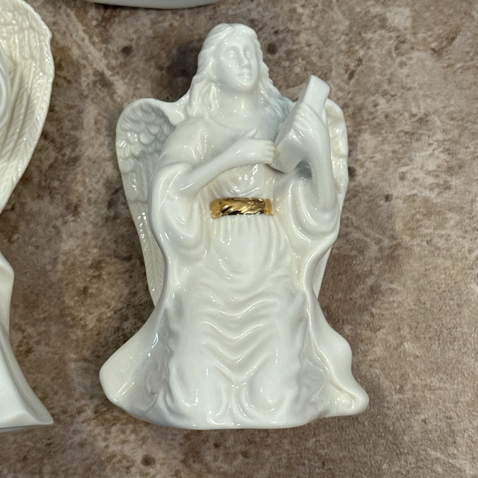 Lenox Nativity Angels with Gold Belts Playing Instruments, Praying Set Of 5￼