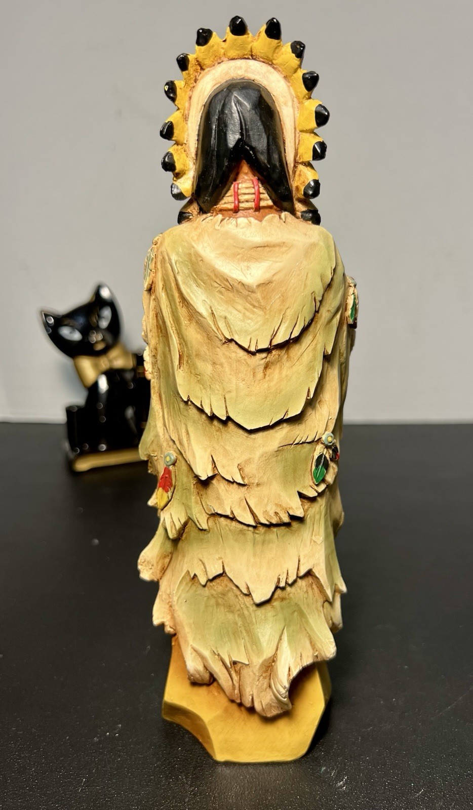 Pacific Rim 1990s Set Of 2 Cubist Native American Figurines Faux Wood Resin