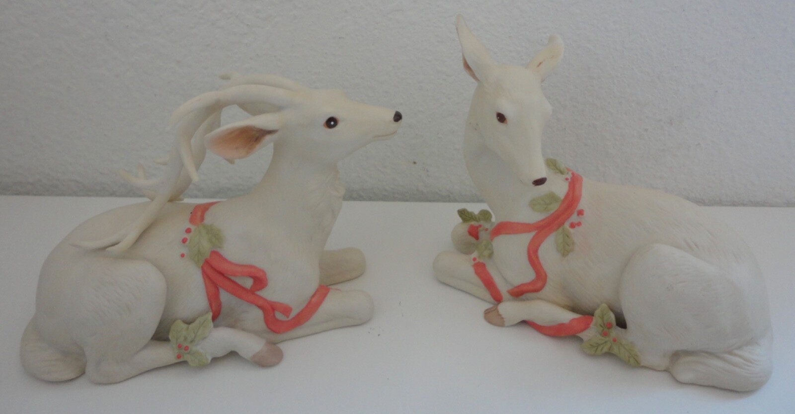 Vintage Enesco “Fleeting Glance” Christmas Deer Buck & Doe Figurines Pair 1986