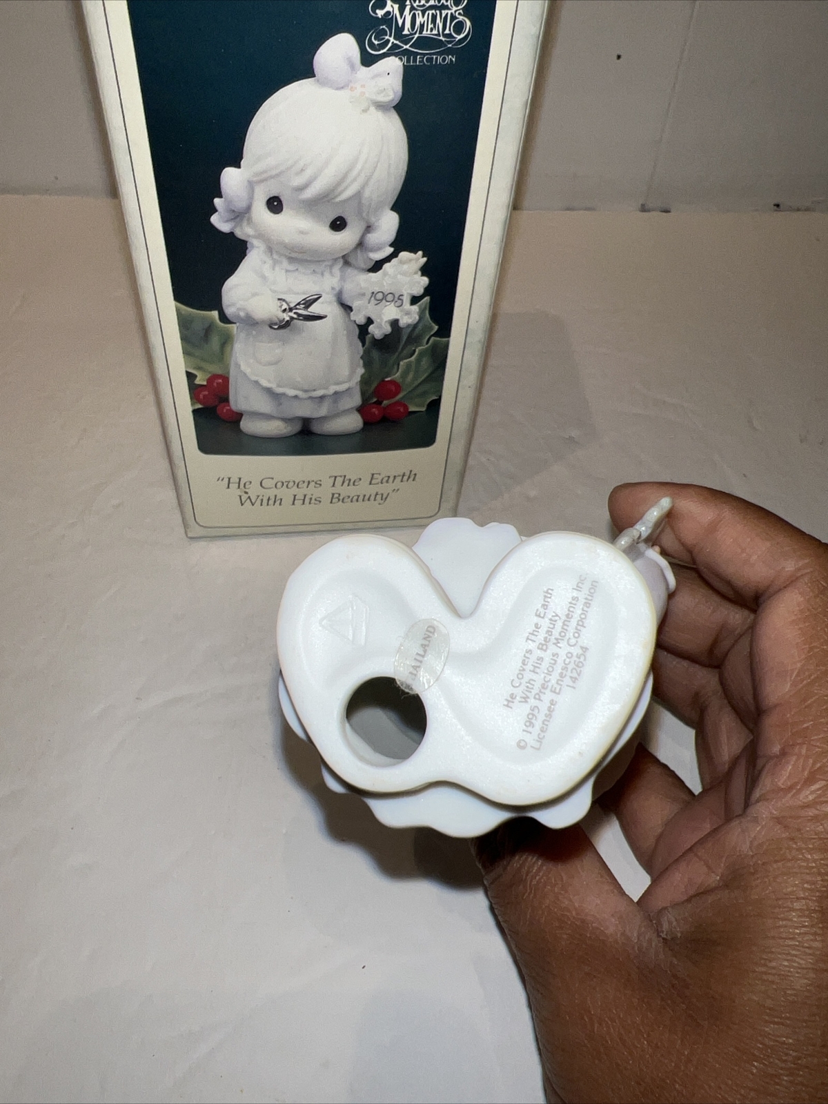 ENESCO Precious Moments HE COVERS THE EARTH WITH HIS BEAUTY 1995 142654 Ornament