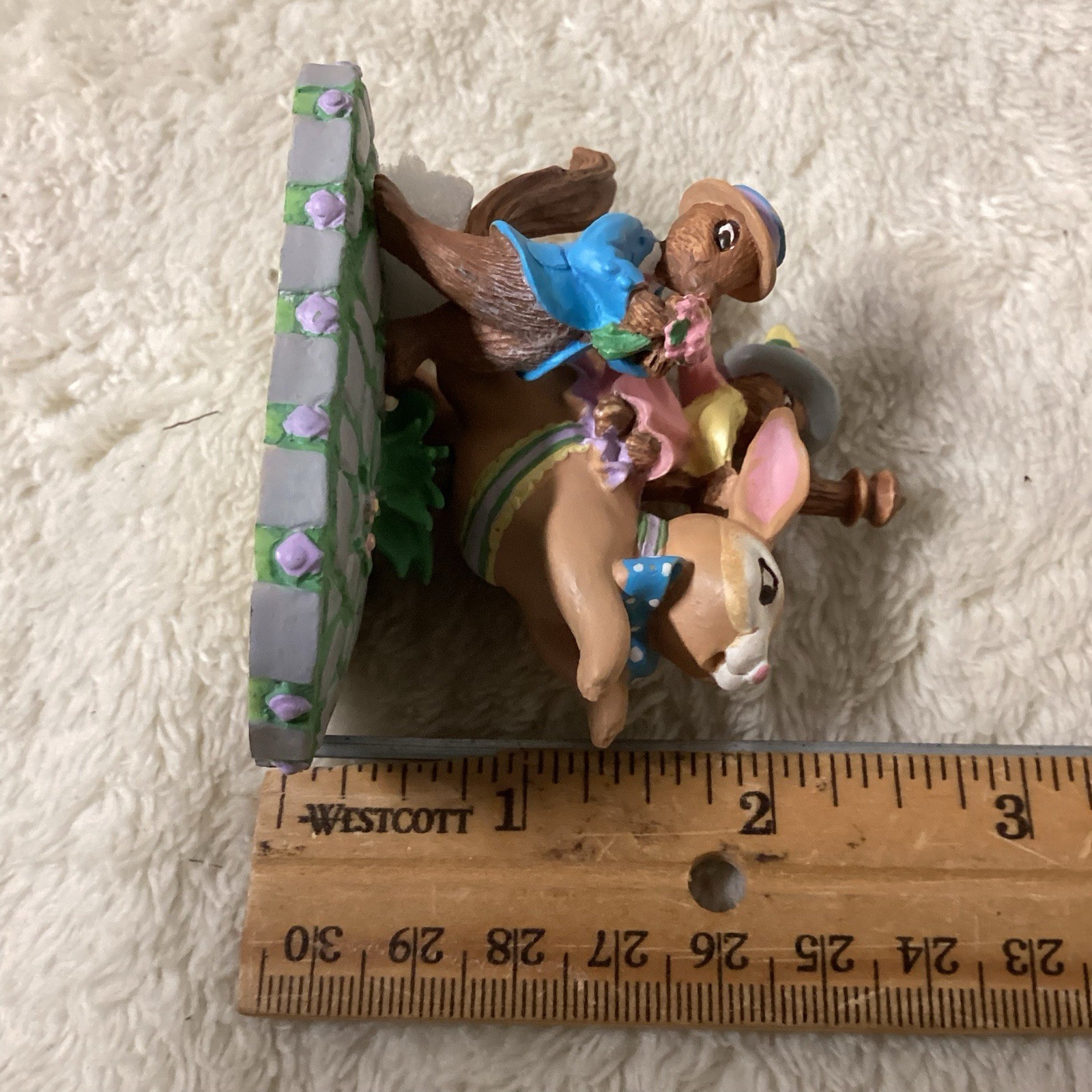 Avon Carousel Wonderland Miniature “Flowers for a Kiss” 1993 original packaging