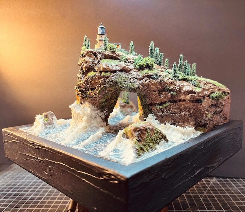 Split Rock Lighthouse Diorama w/ LED light on Elephant Rock