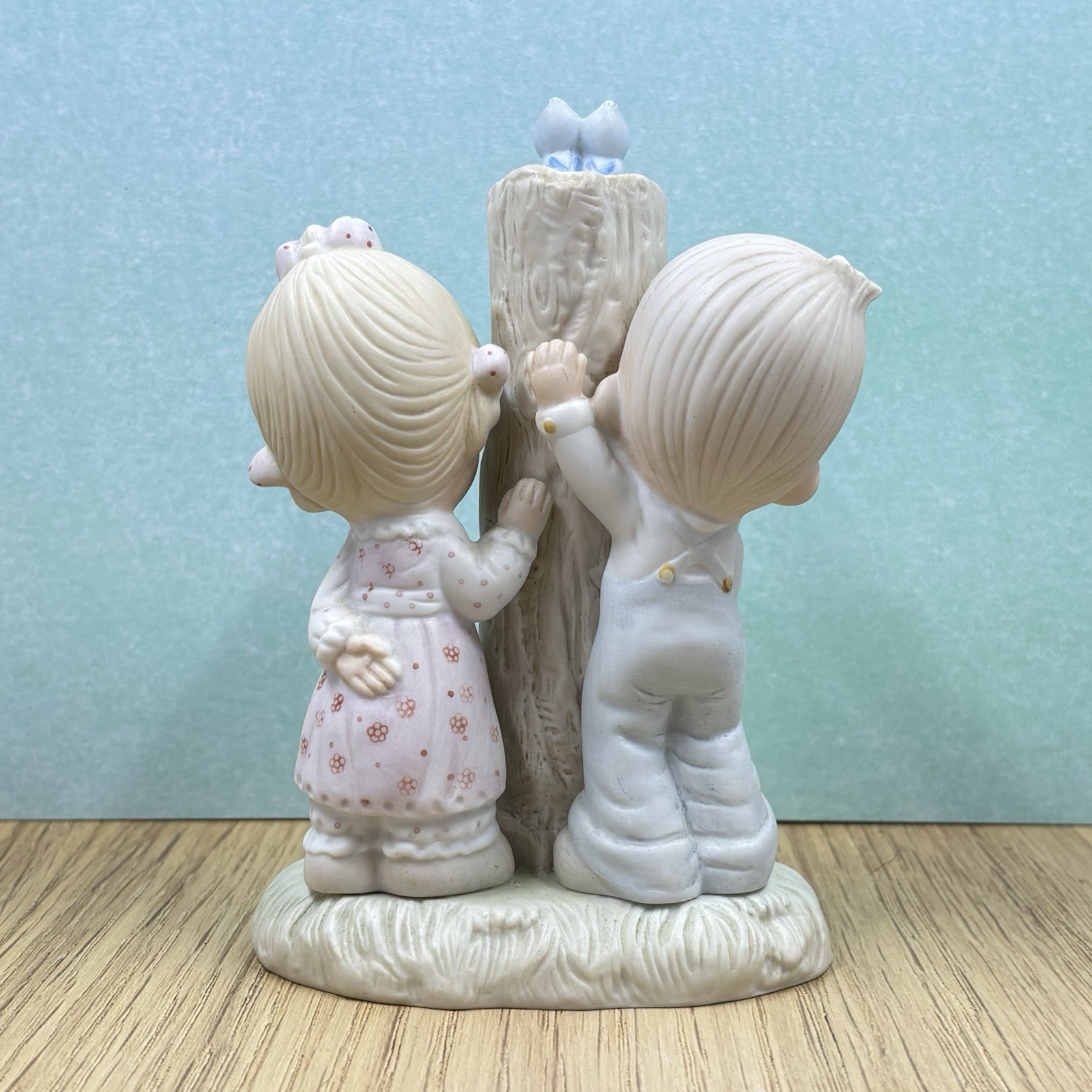 Precious Moment E-3116 ” Thee I Love” figurine RETIRED- 1979