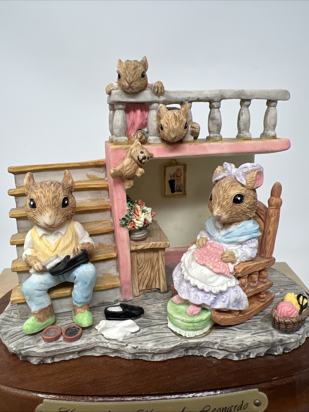 The Heritage Mint Little Nook Village #LN-10 Home Sweet Home By Leonardo 1989