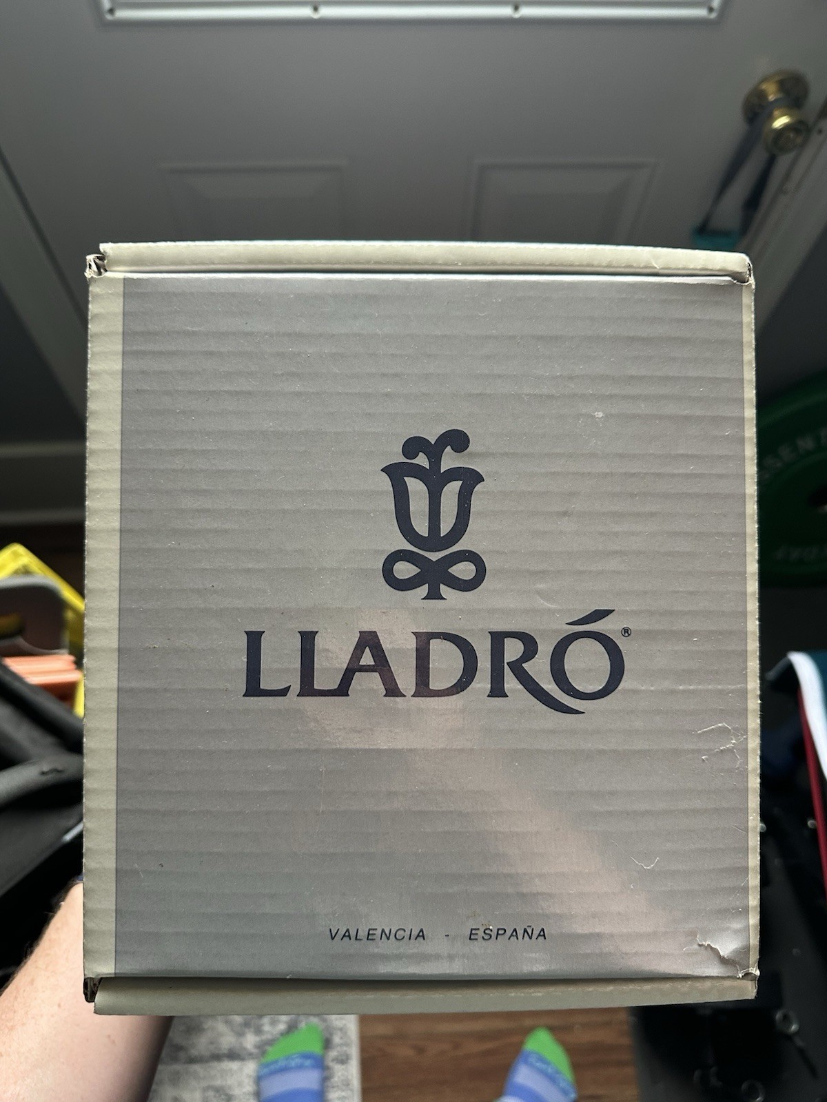 Lladró Porcelain Figurine Boxed 2000s Girl Seated Holding Mirror & Brush