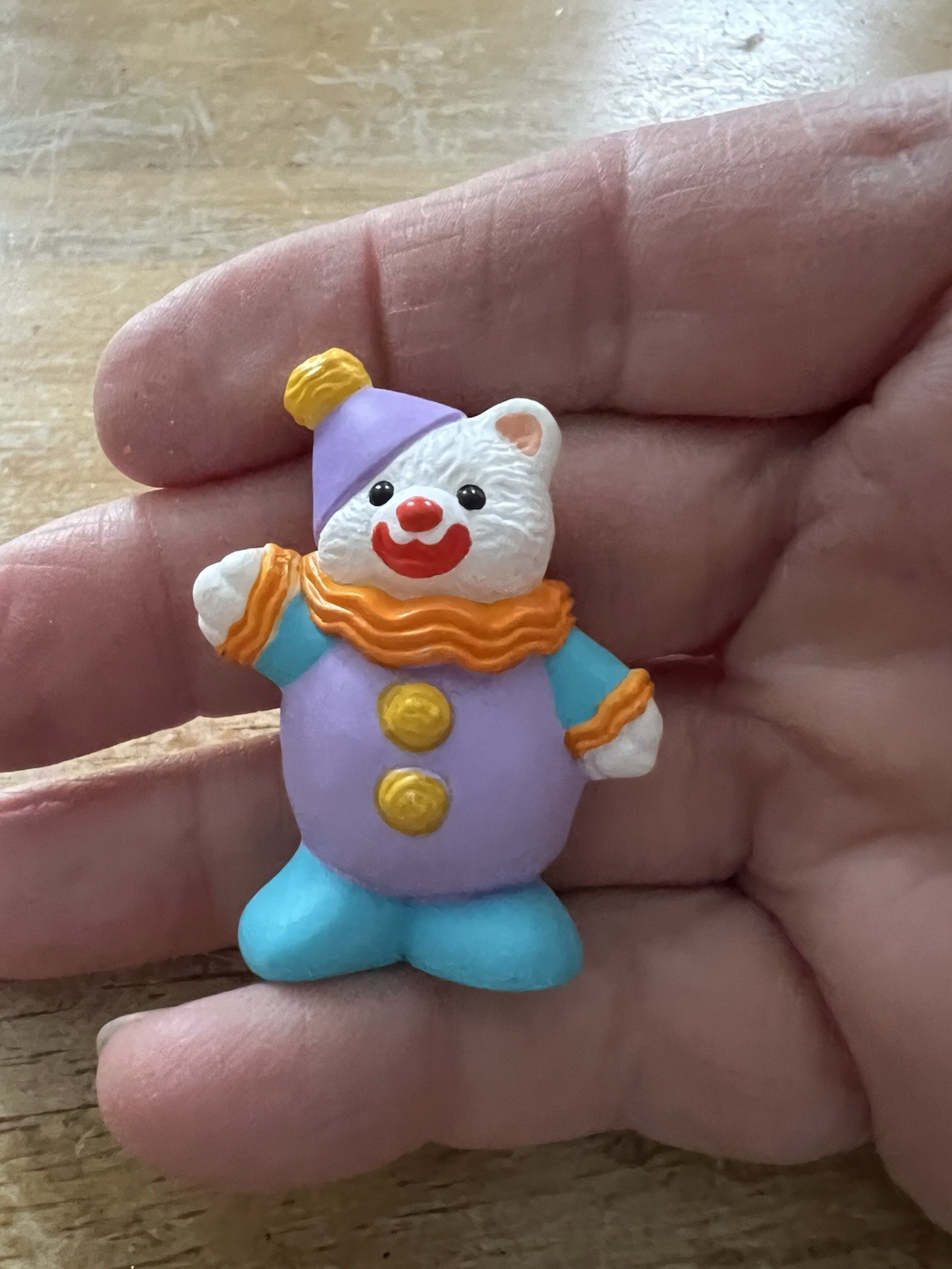 1995 Hallmark Merry Miniature Happy Birthday Bear Clown Resin Figurine