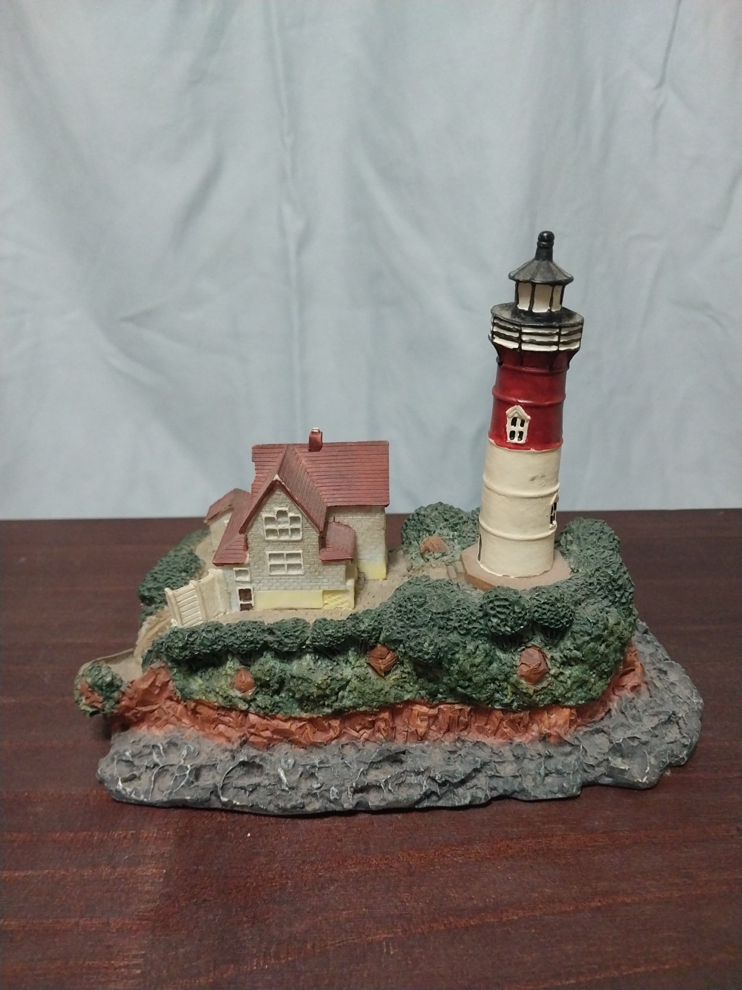 Nauset Light Lighthouse Cape Cod, Massachusetts Resin/Ceramic Figurine Unboxed
