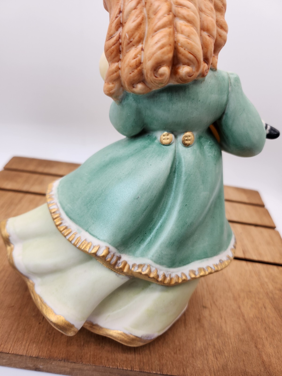 7″ – Vintage Atlantic Mold – Woman Holding A Child – See All Photos