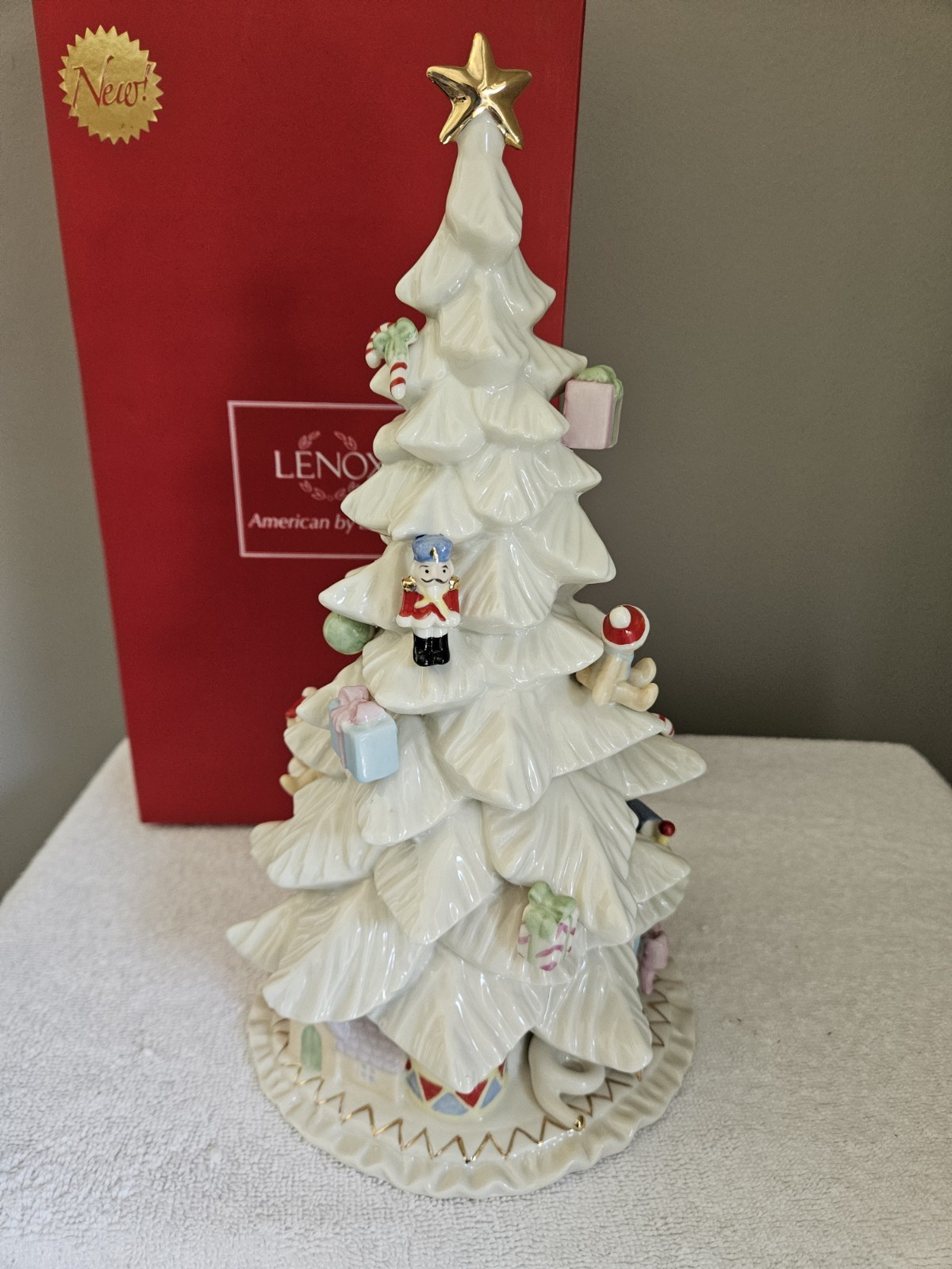 LENOX FIREPLACE COLLECTION CHRISTMAS TREE Sculpture — NEW in BOX