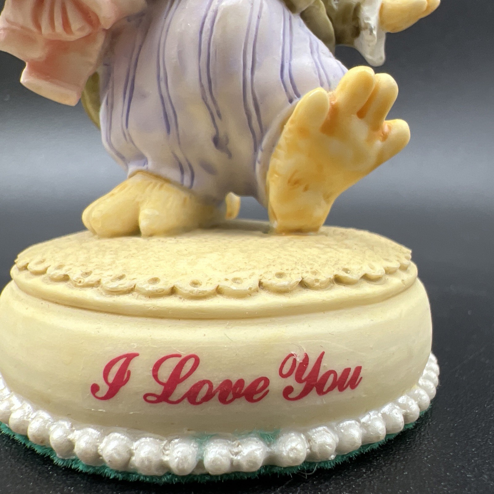 Vintage Little Cheesers “I Love You” Mouse Figurine # 05634