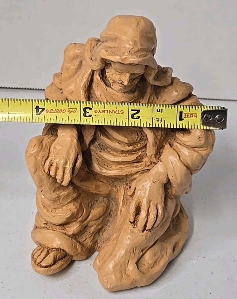 Jesus Kneeling Praying Statue Clay Resin Figurine 6 In. Statue Italian Style