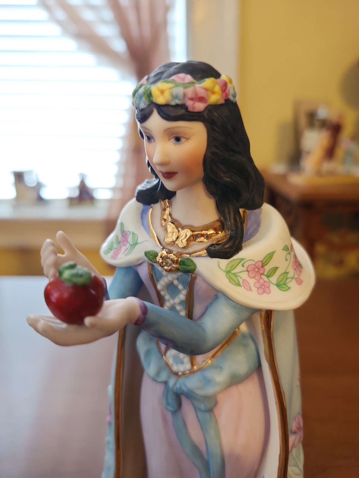 Lenox Snow White Legendary Princesses Collection Porcelain Figurine