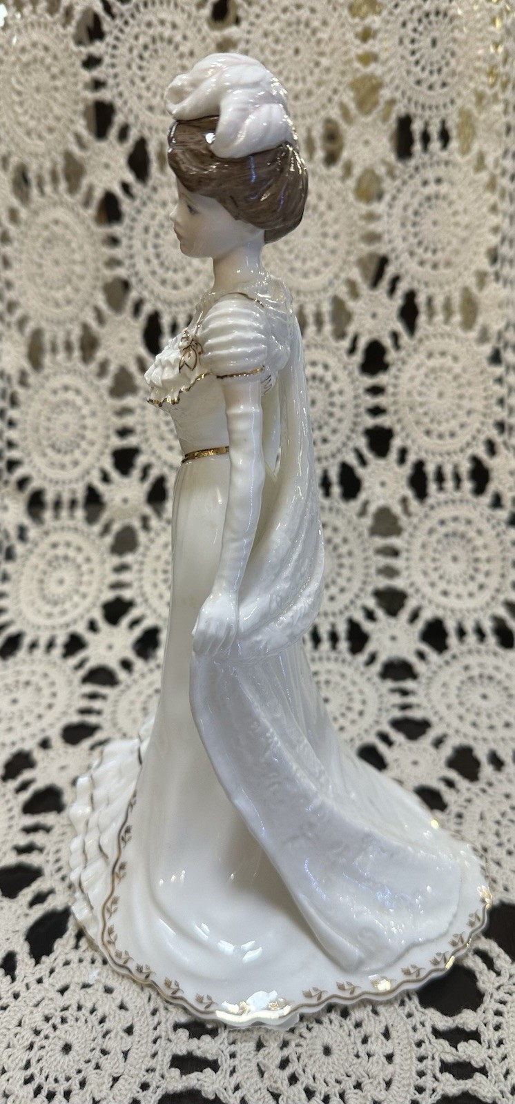 COALPORT BONE CHINA LADY FIGURINE CHARLOTTE A ROYAL DEBUT LTD ED PERFECT