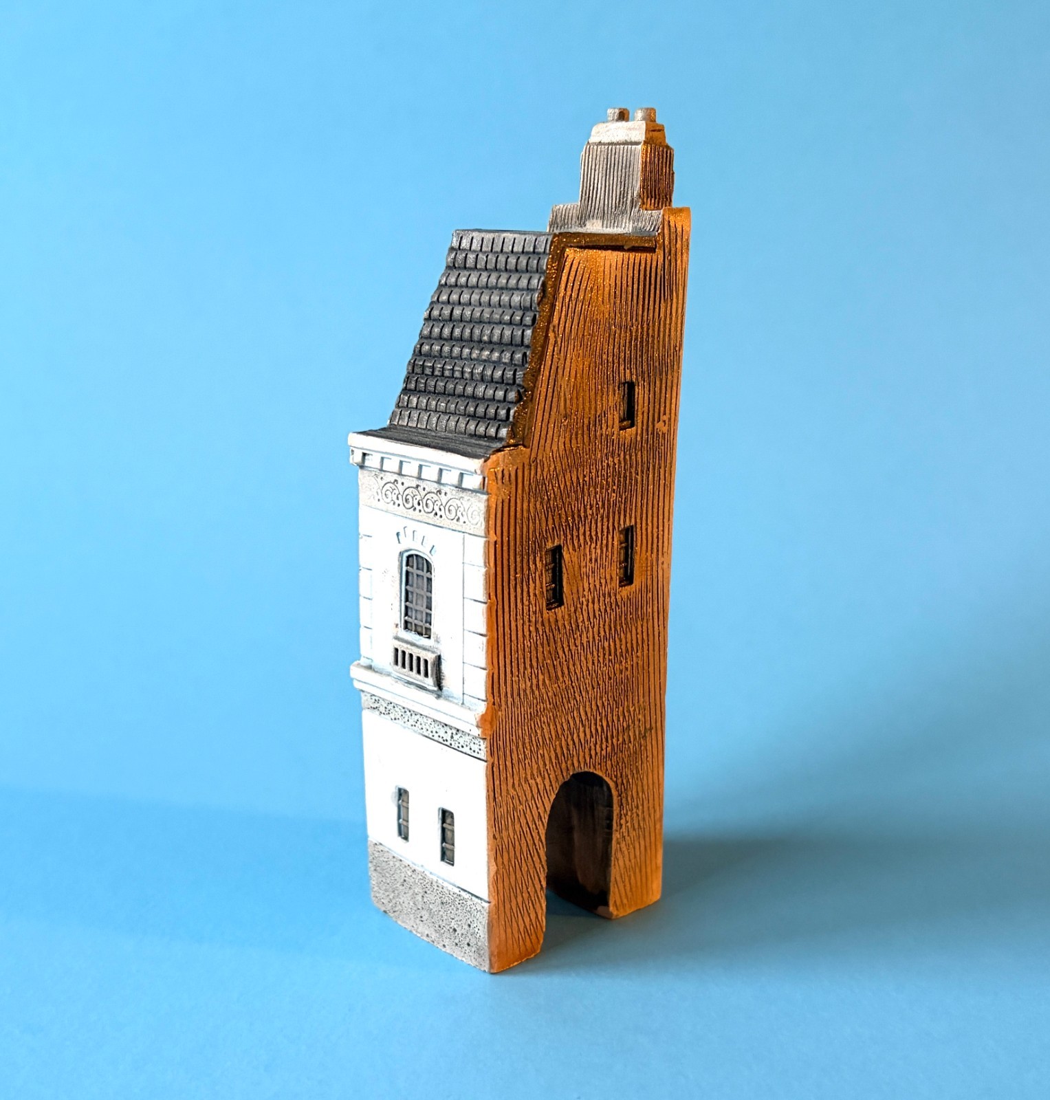 Gault London, original ceramic house miniature building, wargame 15mm