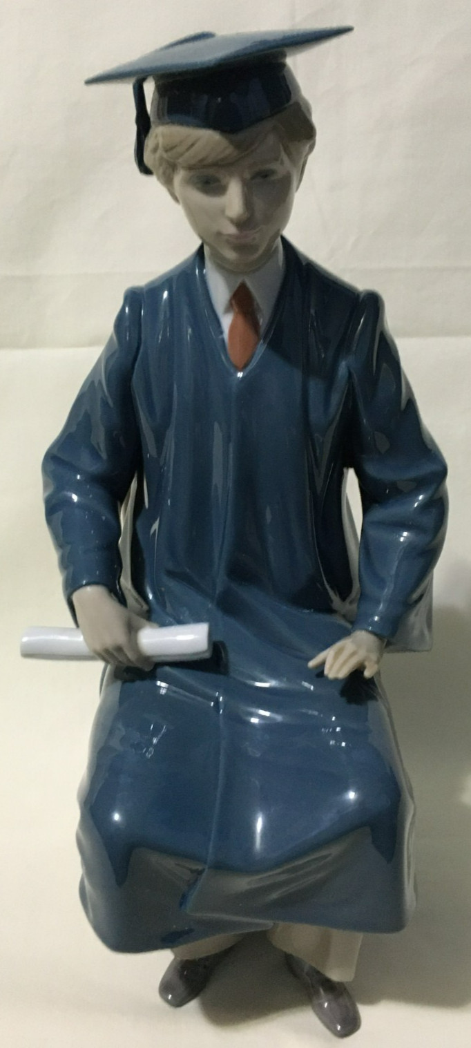 Lladro Boy Graduate Large 11.25″ Figurine Hand Made Porcelain Hand Painted #5198