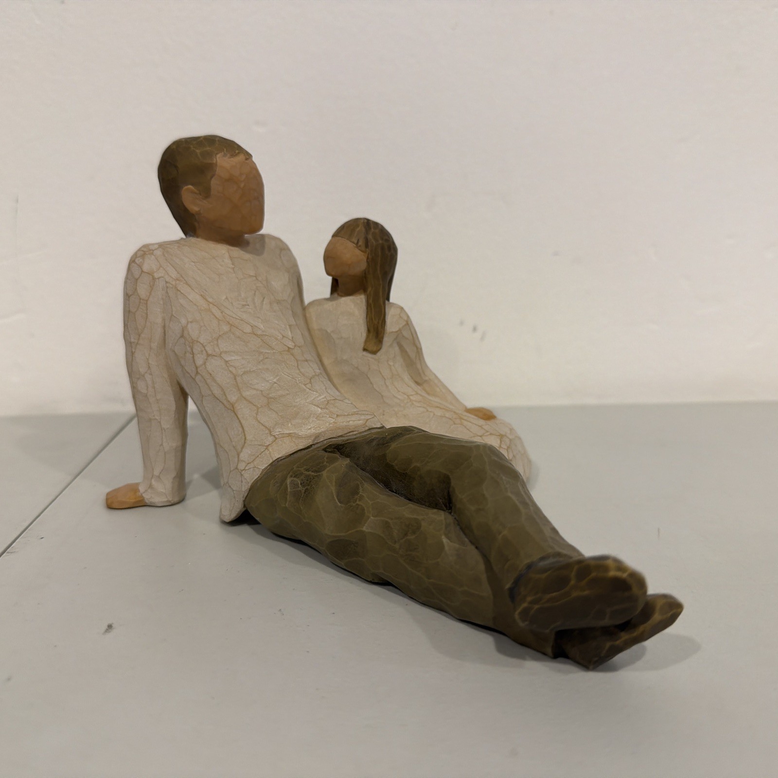 Willow Tree 26031 Father and Daughter sculpted figure by Susan Lordi.