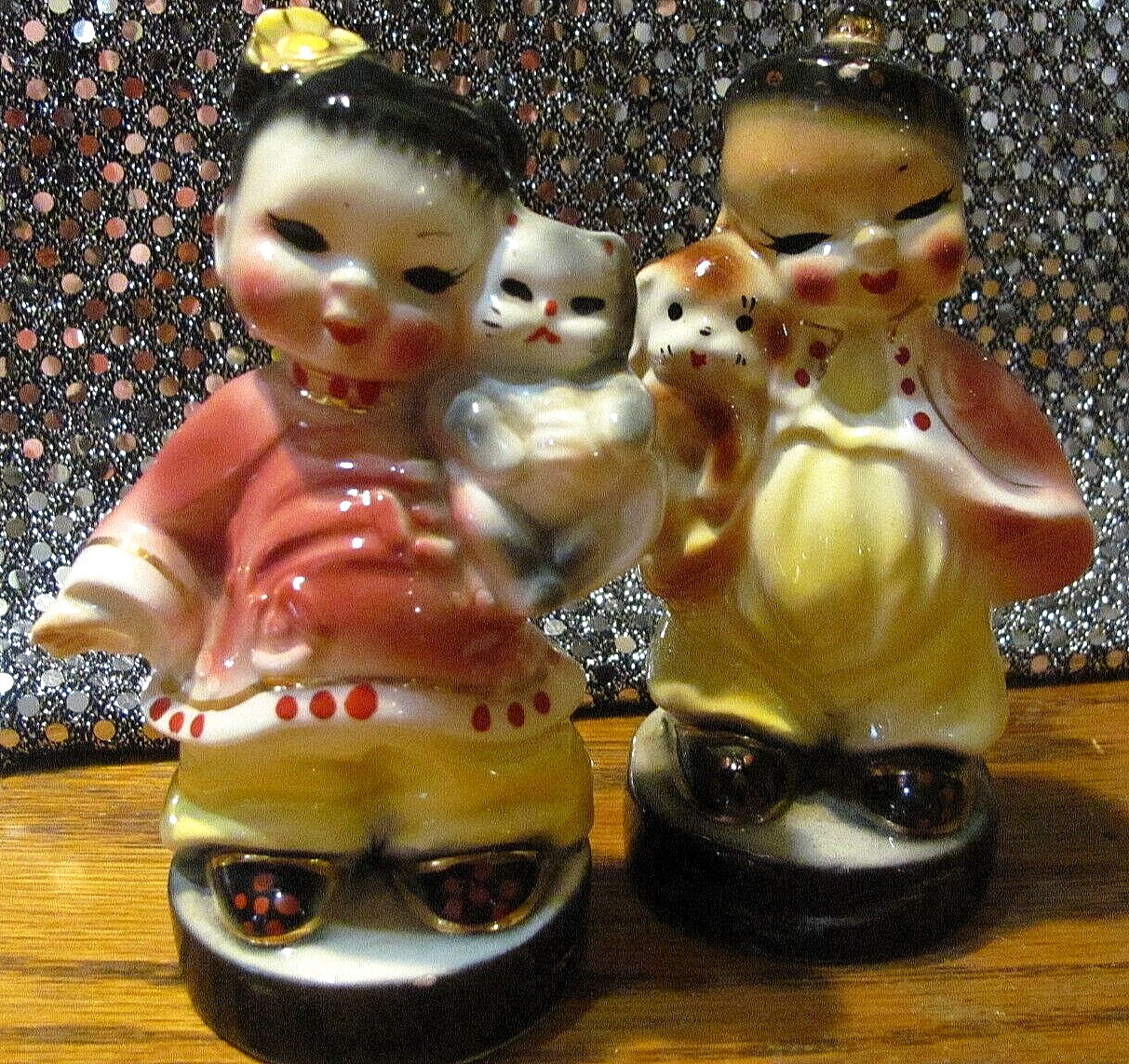 Pair of Oriental Adorable Boy & Girl Figurines With Damage Hand