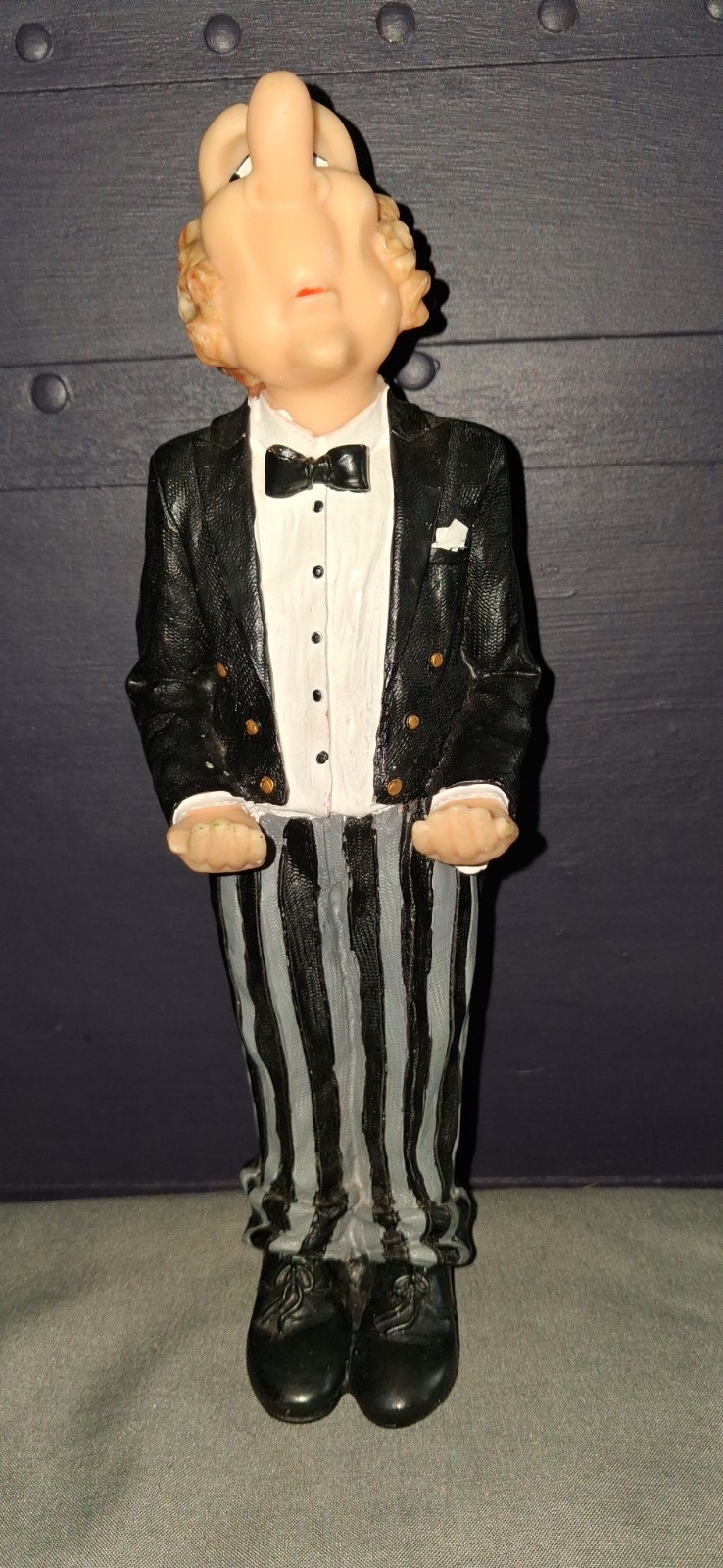 Vintage James The Butler Figurine England Resin Freestanding 9” Tall