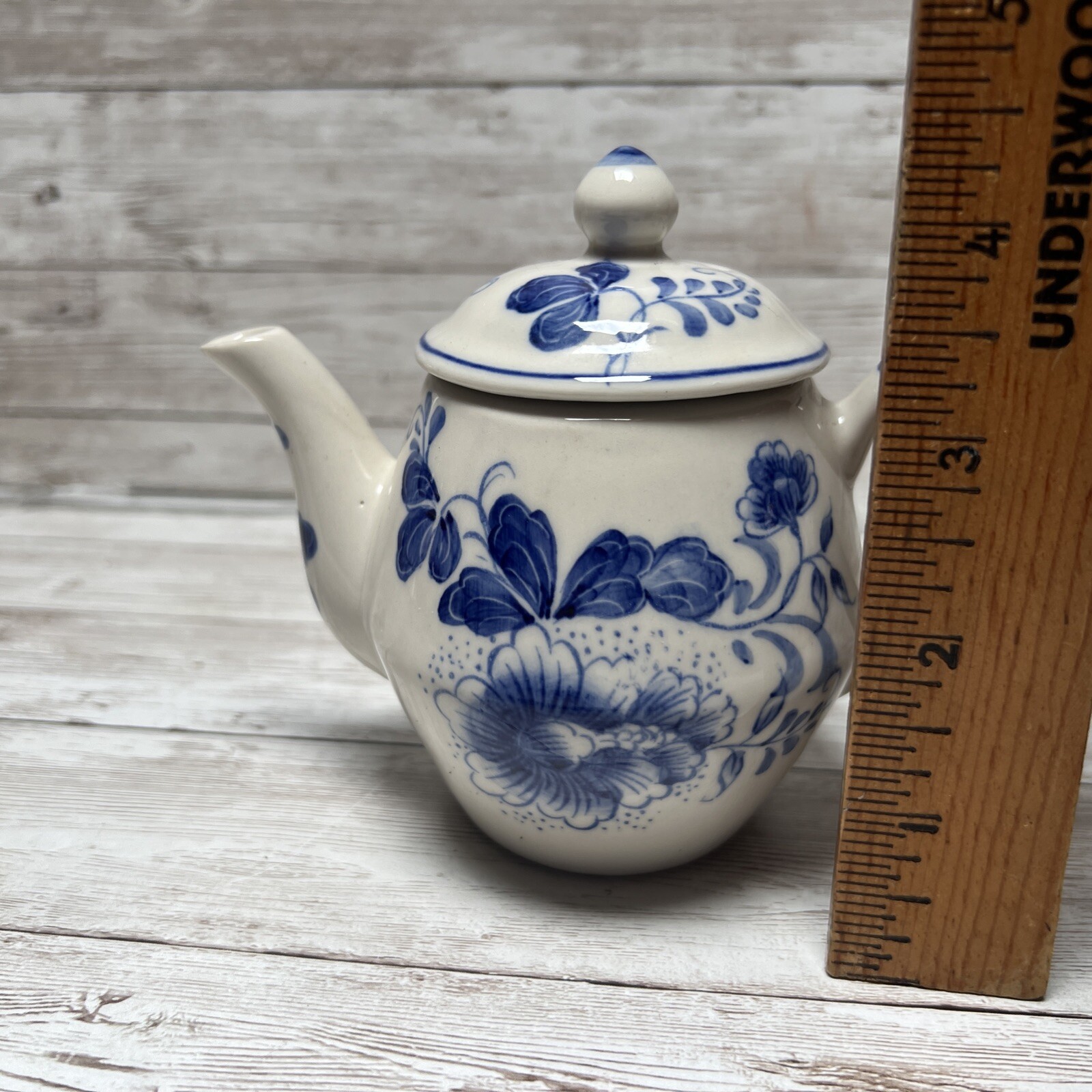 Williamsburg by Andrea Sadek -Vtg Mini Teapot with Lid Blue And White Floral
