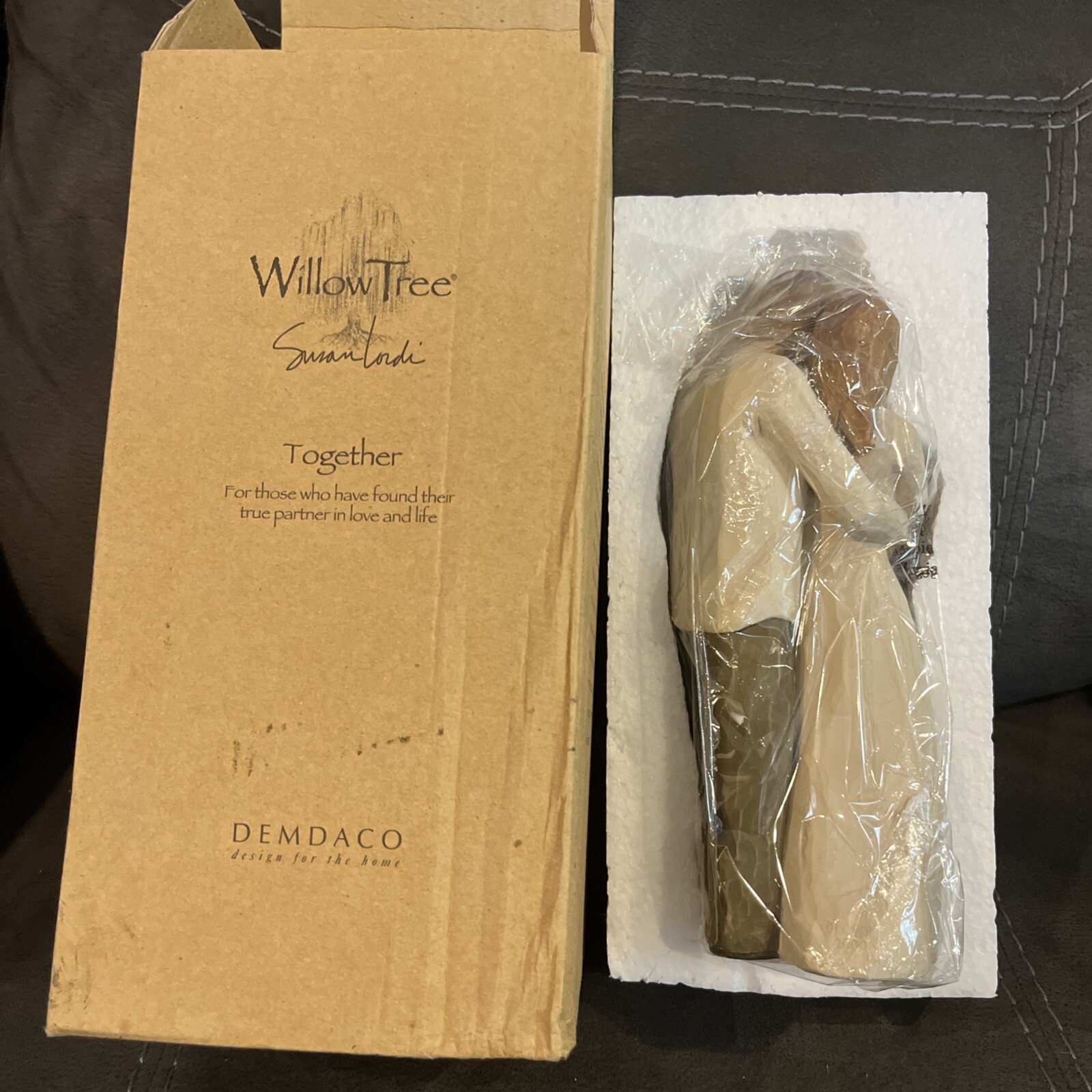 2011 Willow Tree by Susan Lordi “Together” Sculpted Hand-Painted Figurine 9″ NIB