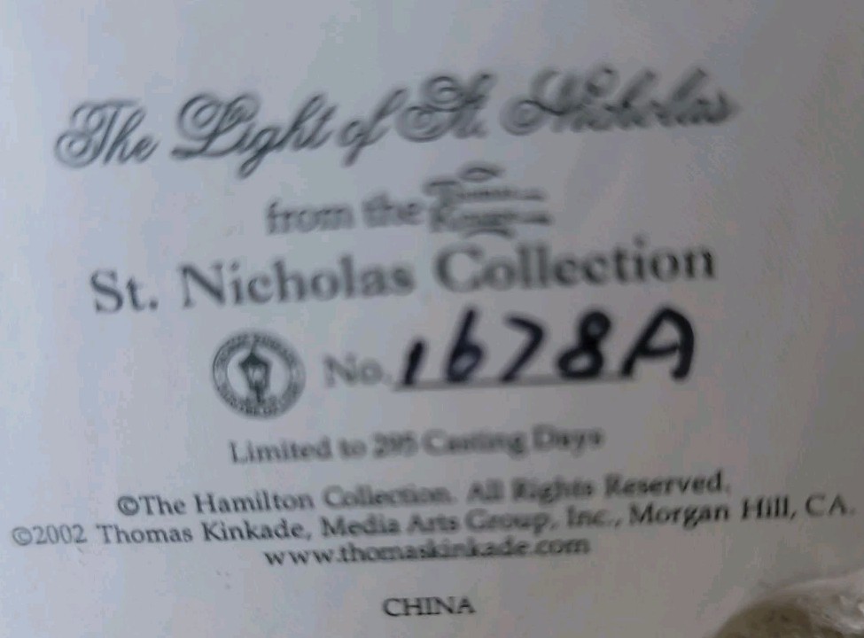 CHRISTMAS~THOMAS KINKADE 2002 “THE LIGHT OF ST NICHOLAS” SANTA FIGURINE 1678A