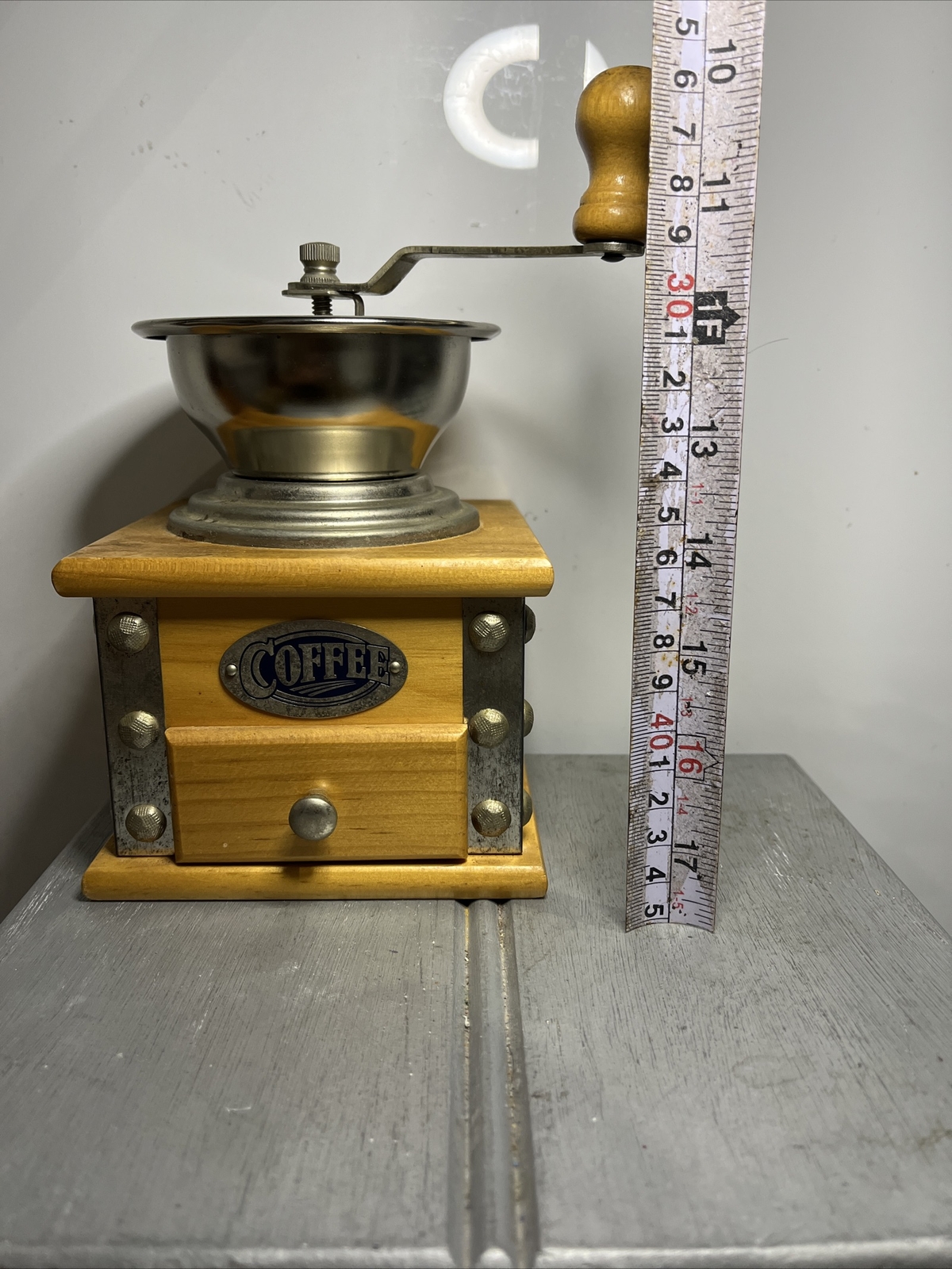 Coffee Grinder Collectable for Display unsure if its working.,