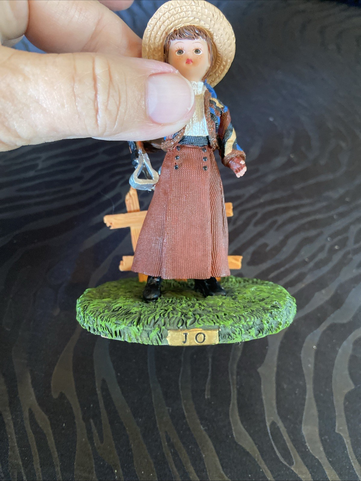 Madame Alexander Mini Little Women – Jo 2001 Numbered