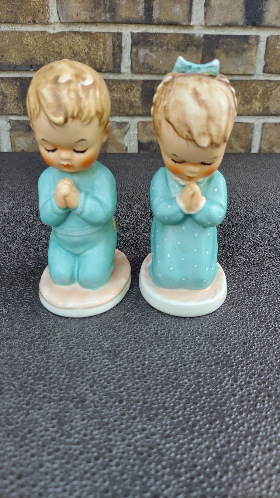 Vintage Pair of Goebel Praying Children