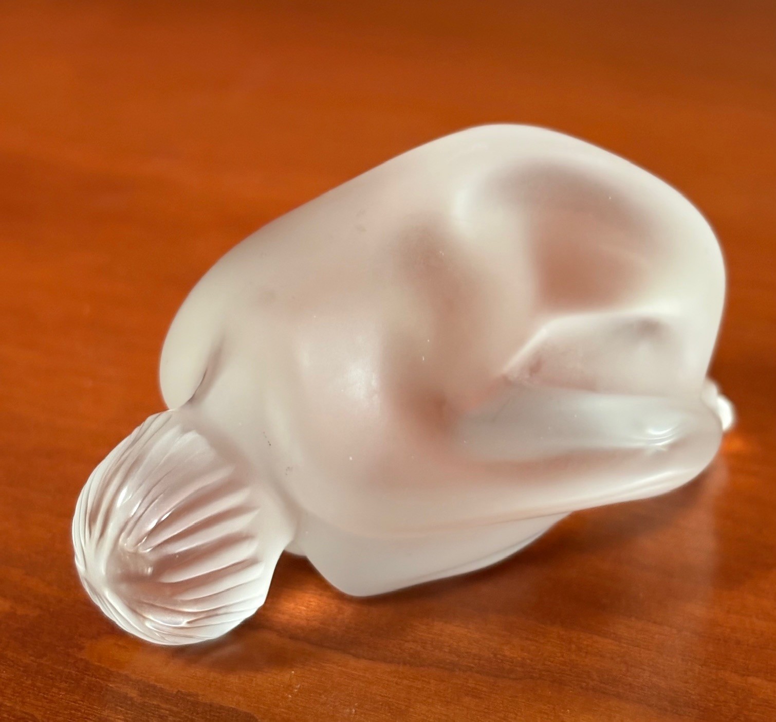Lalique Resting Folded Leaf Nude Clear & Frosted MINT Condition Free Shipping!