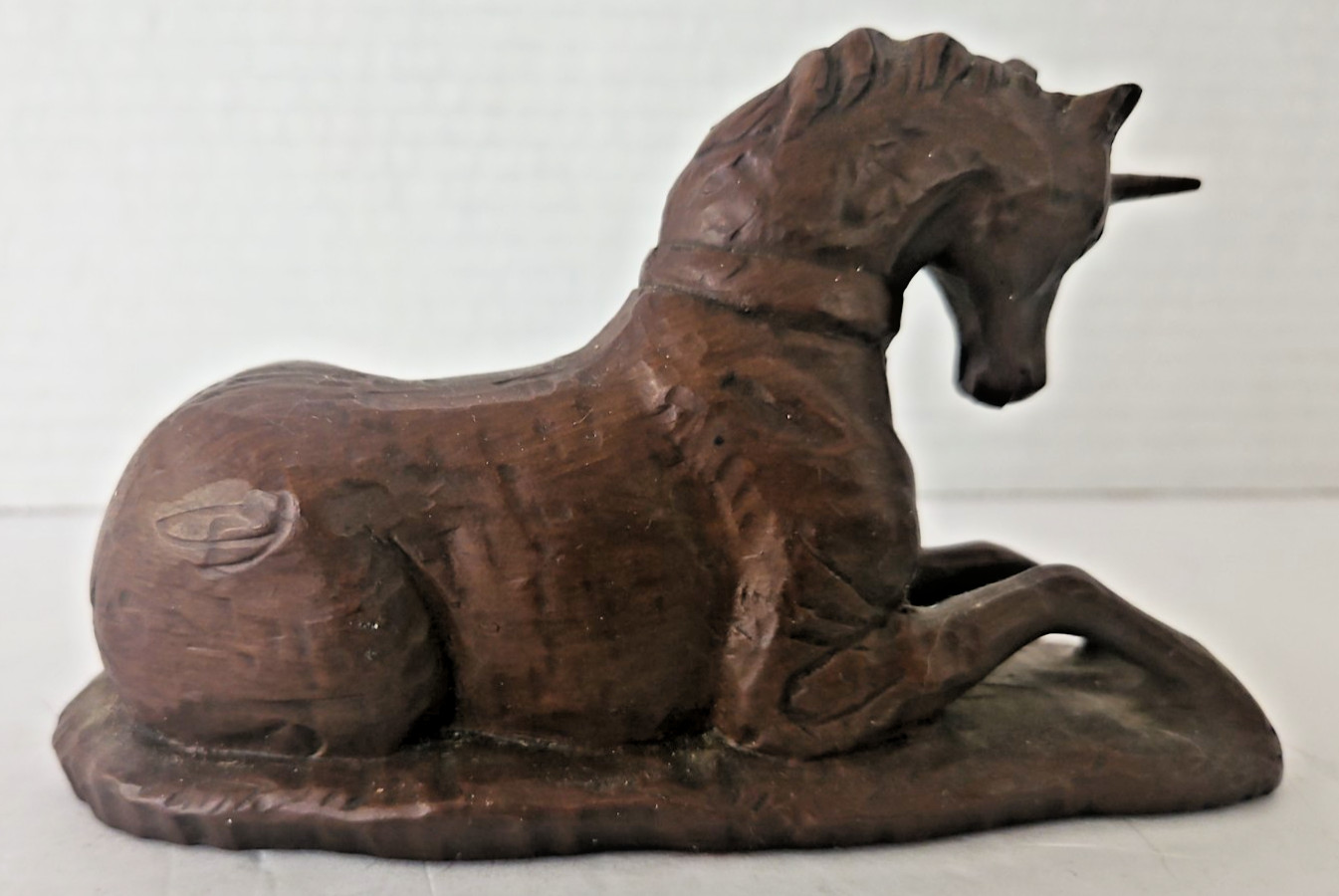 Vintage Red Mill Brown Hand Crafted 5″ x 3″ Unicorn – Nice!