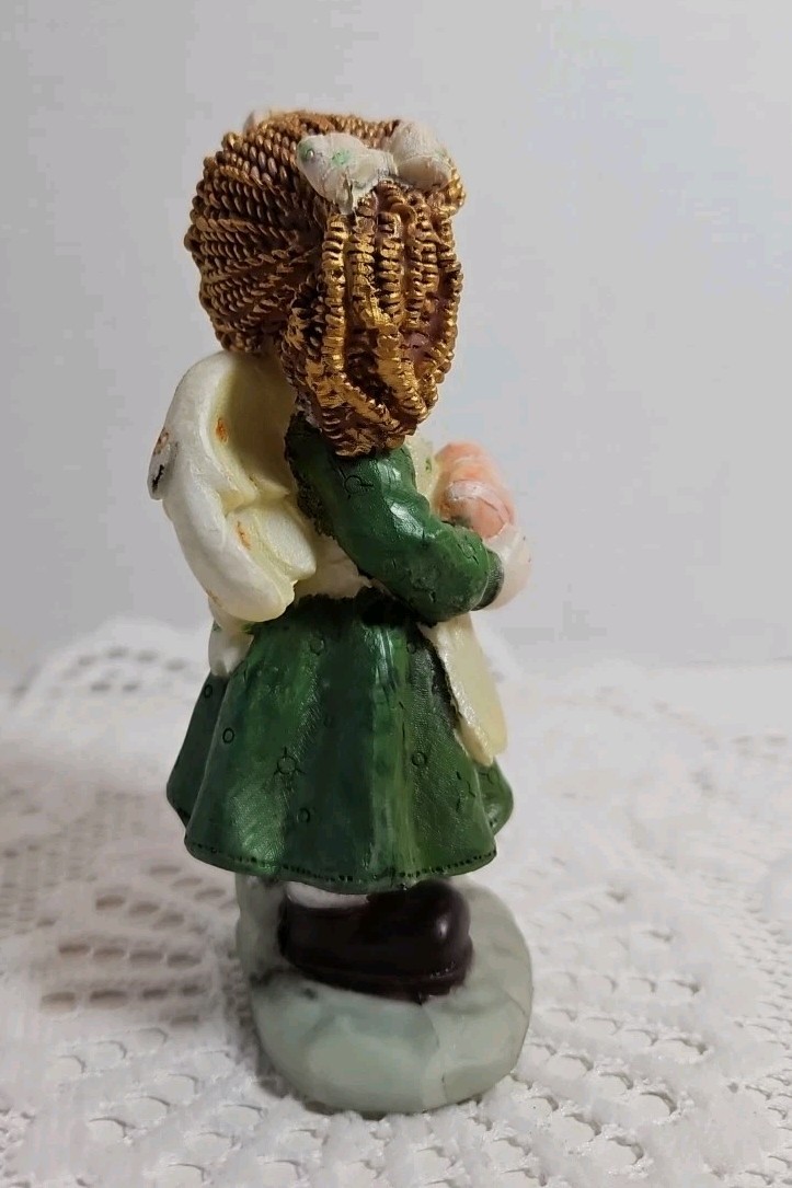 Sweet Irish Farm Girl with a Heart Figurine 5″