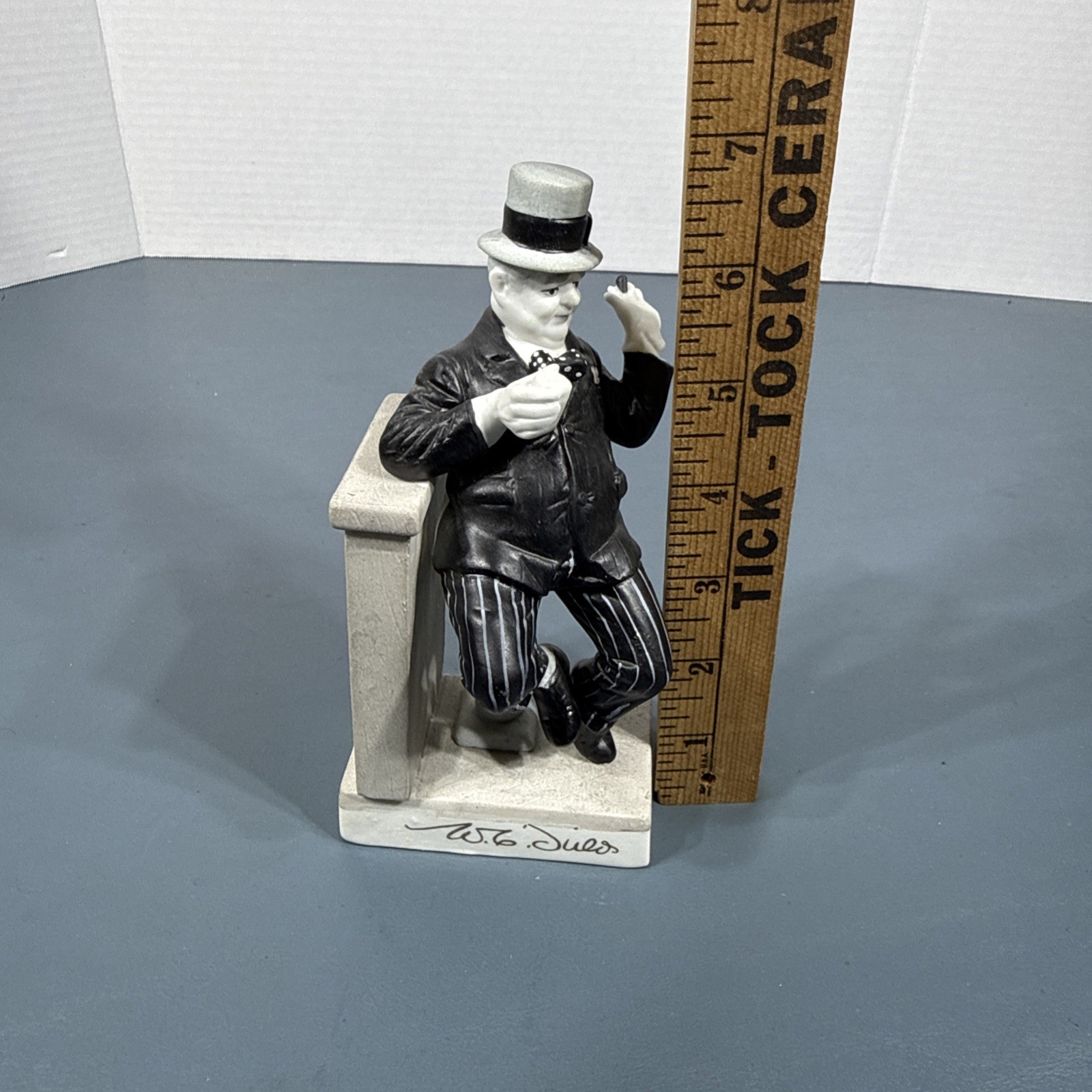 W.C. Fields Figurine Licensed No. 1415 B&W 6-1/2” Tall Ceramic Statue 1988